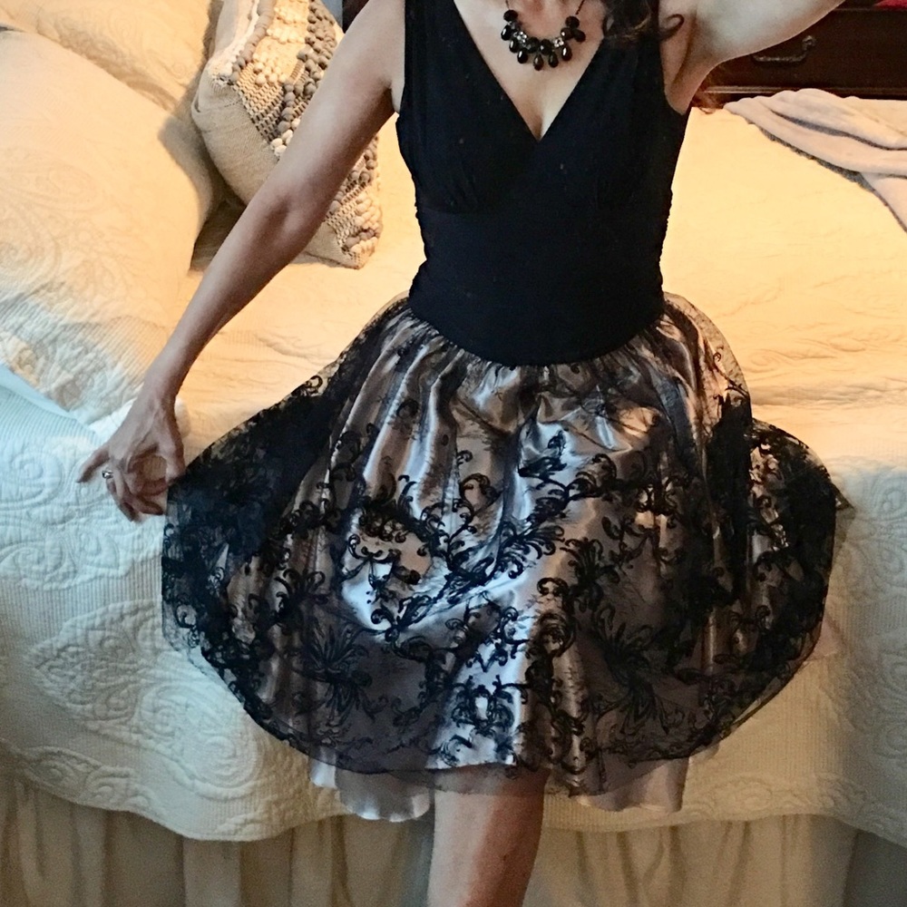 Navy and Blush Lace Dress - Picture 2 of 6